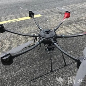 黃石特警啟用科衛泰無人機巡堤：落雨不怕，大風也不怕，最遠能飛10公里 ...